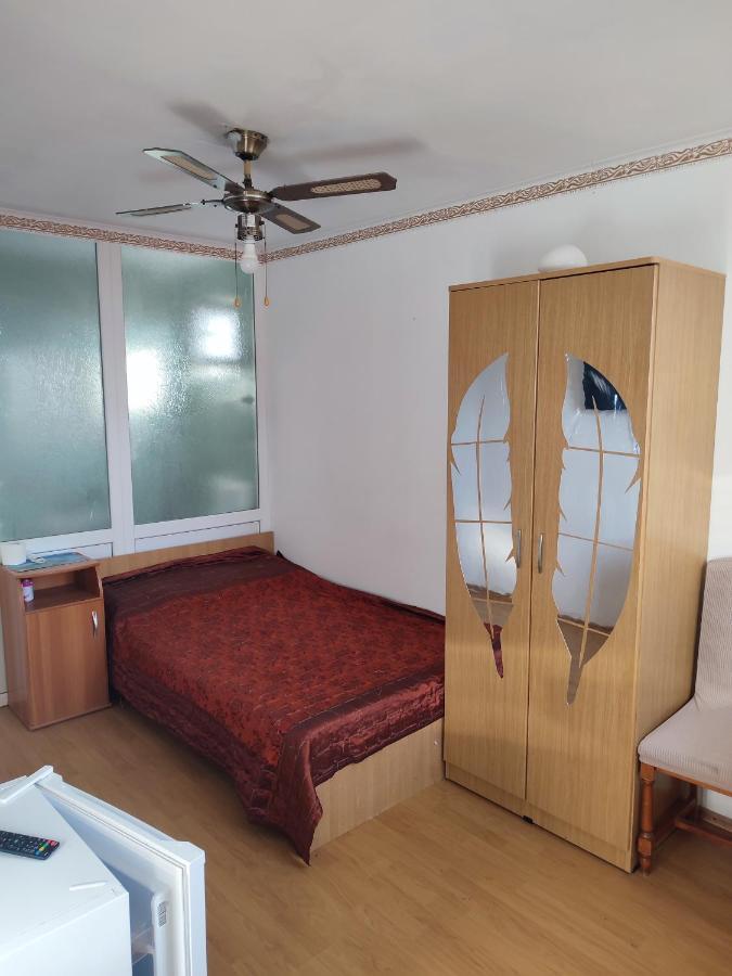 Hostel Emy Camere Cu Baie Proprie Aproape De Plaja 3 Papuci Constanţa Exterior foto
